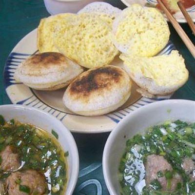 Bánh Căn – Vỉa Hè 195 Phan Đình Phùng