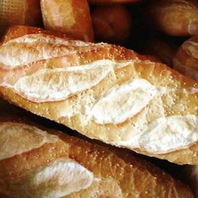 Bánh Mì Xuân Tình