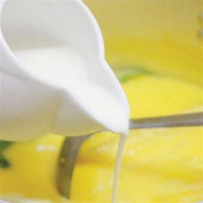 Sữa Nóng – Hẻm 135 Phan Đình Phùng