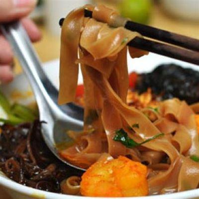 Ăn Đêm Hà Nội Quỳnh Béo – Bún, Miến, Phở