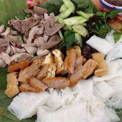 Bít Tết Ngon, Bún Đậu – Bà Triệu