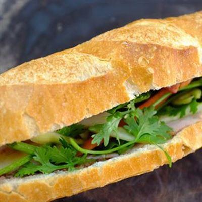 Cô Béo – Bánh Mì