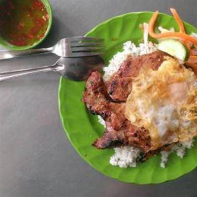 Quán Cơm Cây Sứ