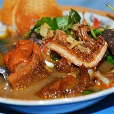 Quán Cúc – Bò Lá Lốt & Bánh Mì Phá Lấu