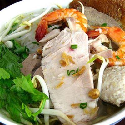 Hủ Tiếu Mười Tân – Trần Phong Sắc