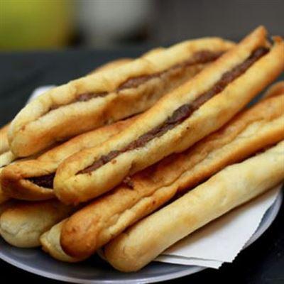 Bánh Mì Que Hoàng Yến