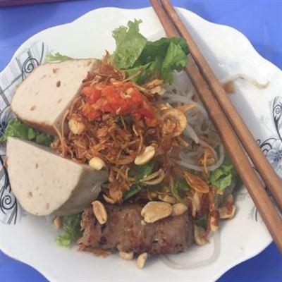 Hai Tới – Bánh Ướt