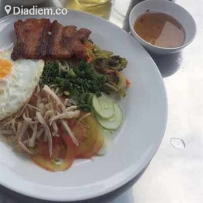 79 – Cơm Tấm & Bún Thịt Nướng