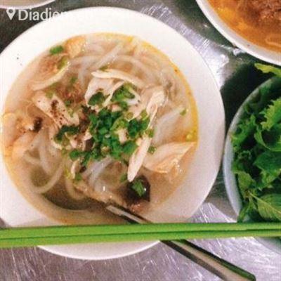 Bánh Canh Bột Lọc Chả Cá