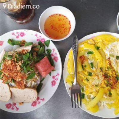 Bánh Cuốn Nóng & Nui Chiên Trứng