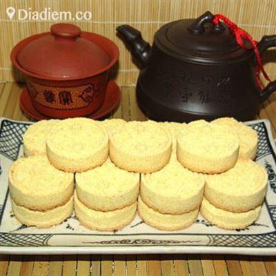 Bánh Đậu Xanh Rồng Vàng