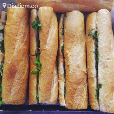 Bánh Mì Giòn – Trần Hưng Đạo