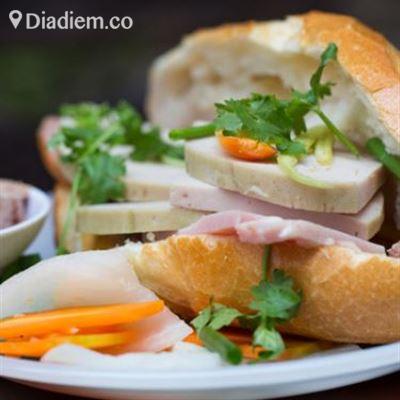 Bánh Mì Gòn – Ấp Bắc