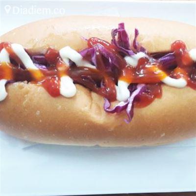 Bánh Mì Hot Dogs