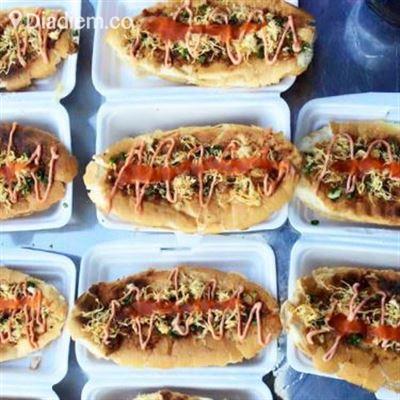 Bánh Mì Sa Tế Chà Bông