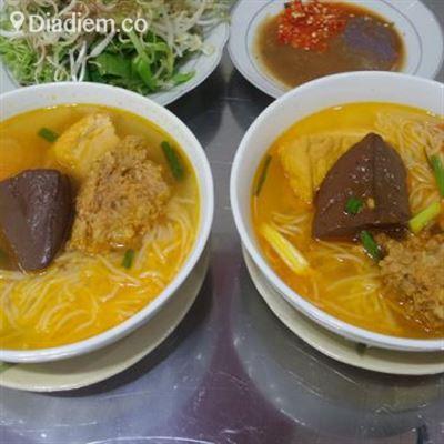 Bún Riêu Bà Tám