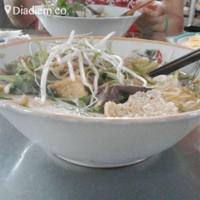 Cây Me – Bún Riêu, Hủ Tiếu & Bánh Canh