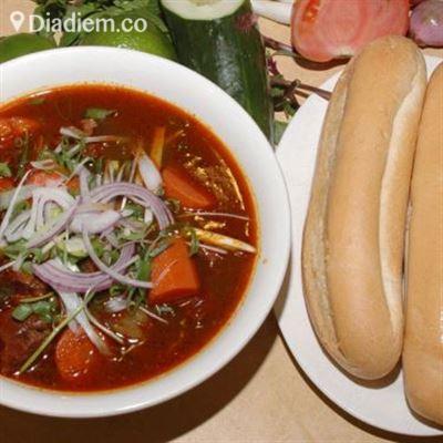 Cô Ba – Bún Mắm, Hủ Tiếu & Bò Kho
