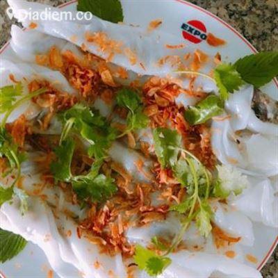 Cô Hái – Bánh Cuốn Nóng