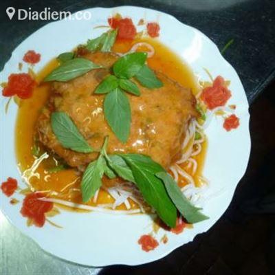 Cô Lan – Bánh Tầm Cari Cay