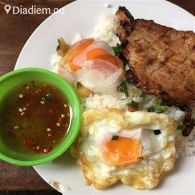 Cơm Tấm Bình Dân – Đường 20 Tháng 4