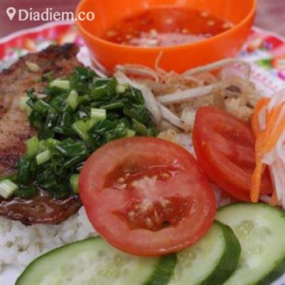 Cơm Tấm – Bún Chả Cá – Trần Phú