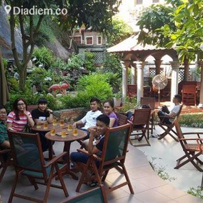 Đất & Hoa Cafe