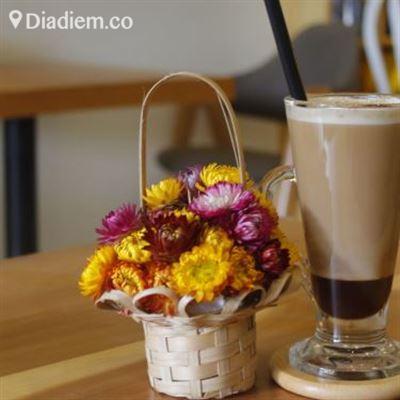 Gyioler Cafe