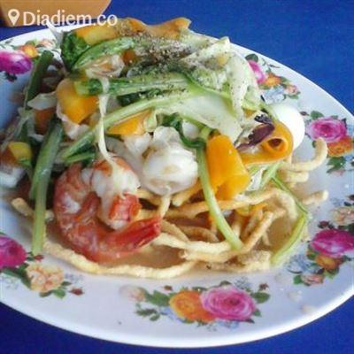 Hoa Ký – Mì Xào Dòn, Cơm Dương Châu & Cơm Chiên Gà