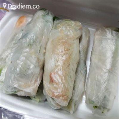 Hủ Tiếu, Gỏi Cuốn & Chuối Nướng