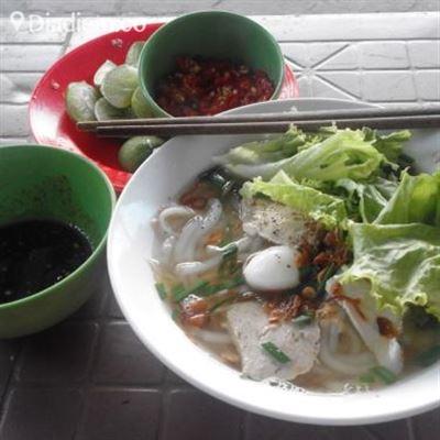 Hủ Tiếu Mì, Bánh Canh & Hột Vịt Lộn