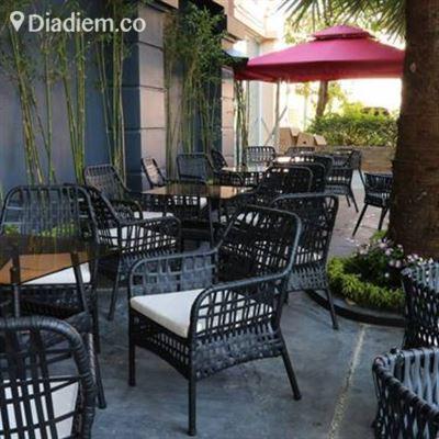 KOZY Bar – Cafe