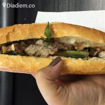 Lò Bánh Mì Quốc Hùng