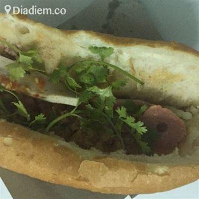 Lộc Yến – Lò Bánh Mì