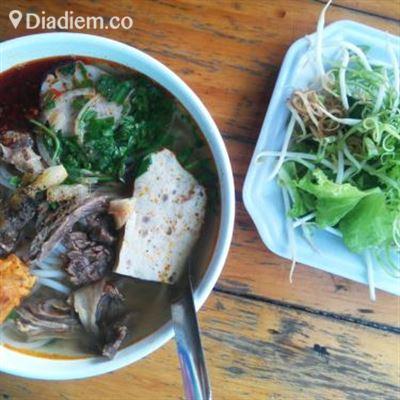 Long Phương – Bún Bò Huế & Bún Riêu Cua