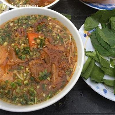 Minh Châu – Bò Kho, Hủ Tiếu & Bánh Mì