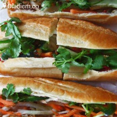 Quán Bánh Mì – Điện Biên Phủ