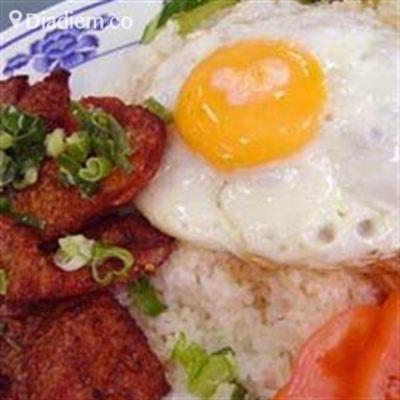 Quán Cơm Bình Dân Hoa – Thủ Khoa Huân