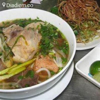 Quán Lâm Hòa Bình – Phở & Bún Bò Huế