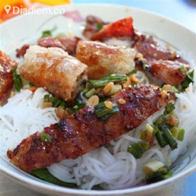 Thảo – Bún Thịt Nướng