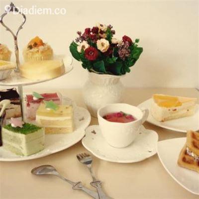 The Delicious Tea & Cake