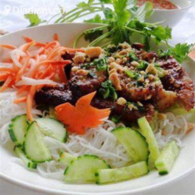 Thúy Chị – Cơm Tấm & Bún Thịt Nướng