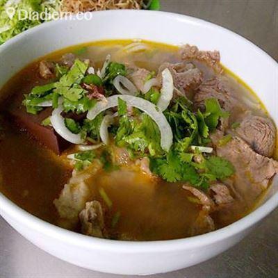 Thùy Trang – Bún Bò & Bún Riêu Giò Heo