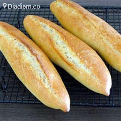 Tiệm Bánh Mì Lý Kiều Dung