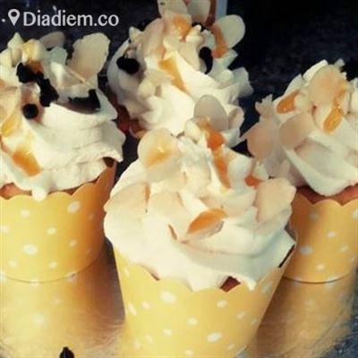 Tím Coffee & Cakes – Khu Phố 10