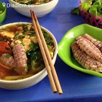 Tùng Quảng Ninh – Bò Hầm, Bún Tôm & Bún Bề Bề
