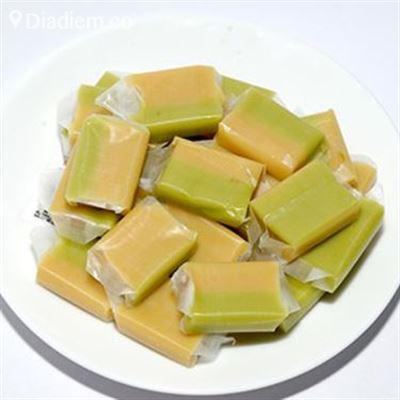 Tuyết Lan Mai Lan – Kẹo Dừa & Kẹo Chuối
