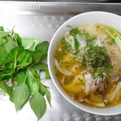 Vân Sơn – Phở, Miến Măng & Nhậu Bình Dân